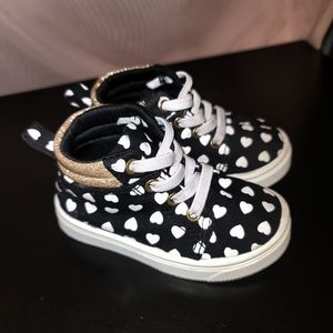 Oomphies Hi-Top Black and white Sneakers- 5C